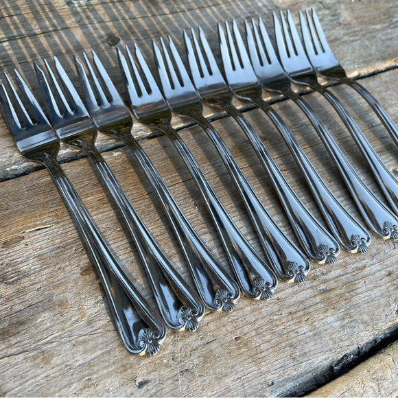 International Silver Canfield 10 stainless Forks appetizer cocktail - Picture 4 of 13